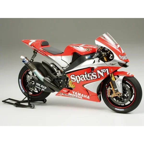 1/12 Tamiya Yamaha YZR-M1’04 No.7/No.33 14100