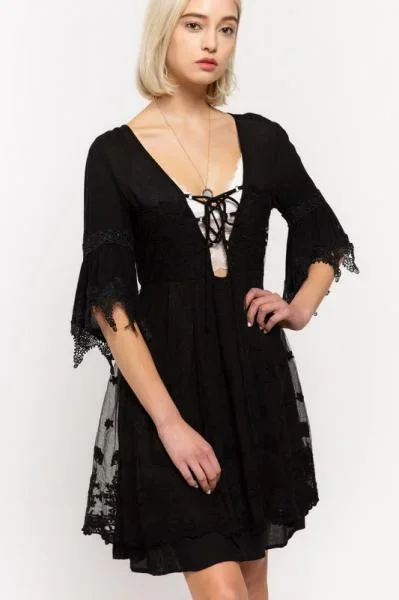 Lace-Up Embroidered Top – Black