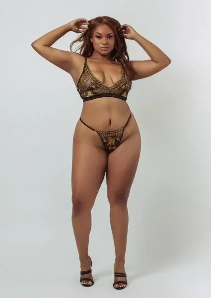 Lioness Embroidered G-String – Black/Gold –