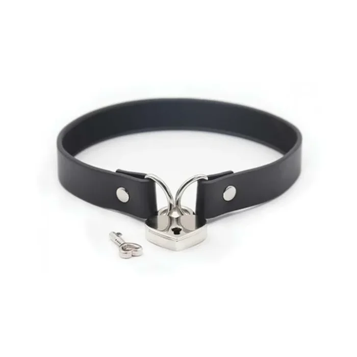 Ple’sur Pvc Collar With Heart Lock & Key Black