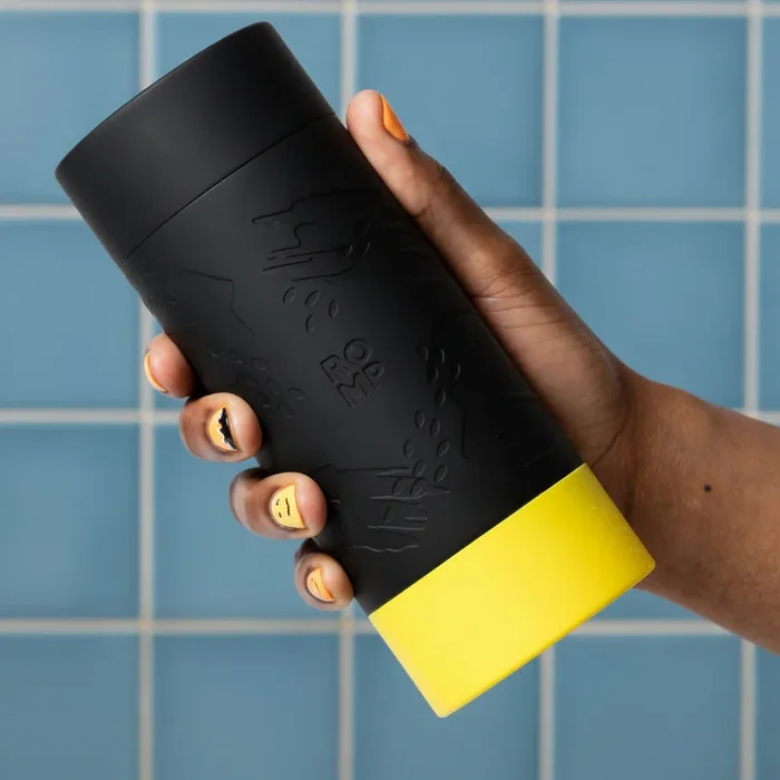 Romp Dash Discreet Manual Stroker – Black