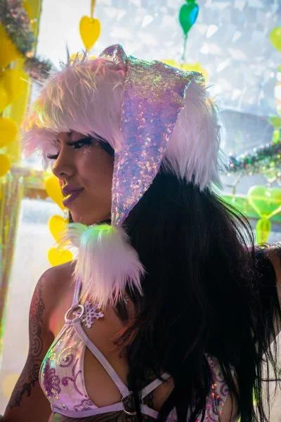 Santa Hat – Pearly Pink Sequin/White Fur