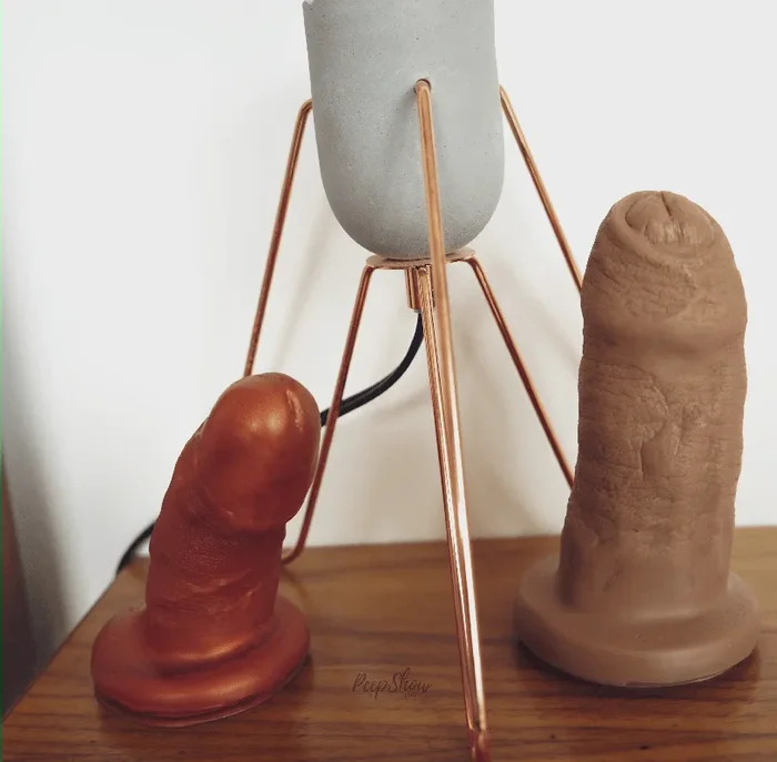 SquarePegToys® Dirk Harness SuperSoft Silicone Suction Cup Dildo – 2 Styles