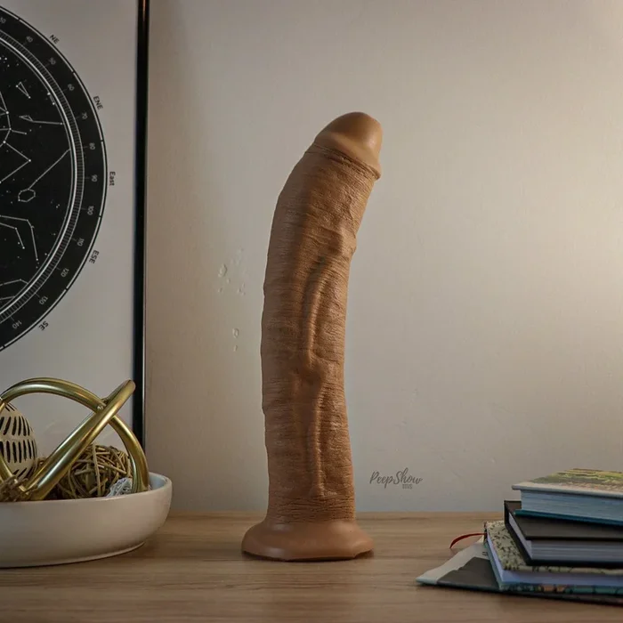 SquarePegToys® Leo Harness – SquarePegHole™ SuperSoft Silicone Dildo