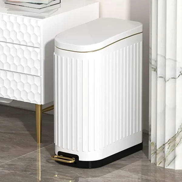 Trash Can With Lid Soft Close 2.6 Gal, Small Stainless Steel Step Trash Bin For